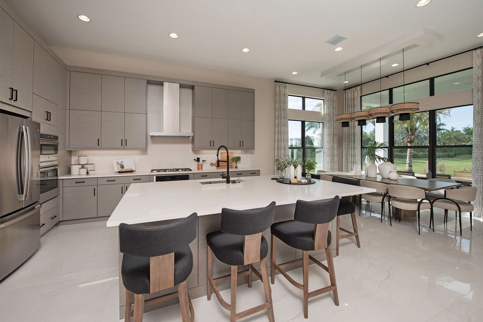 Santo Grand Kitchen