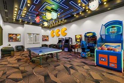 ARCADE & GAME ROOM