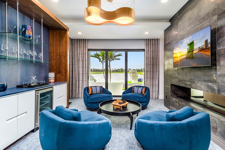 Maldives Den