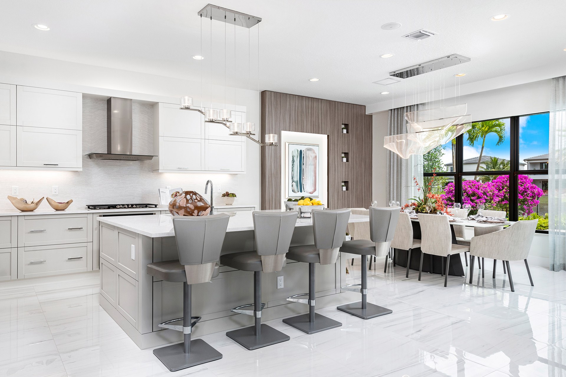Honolulu Kitchen - Dining Room
