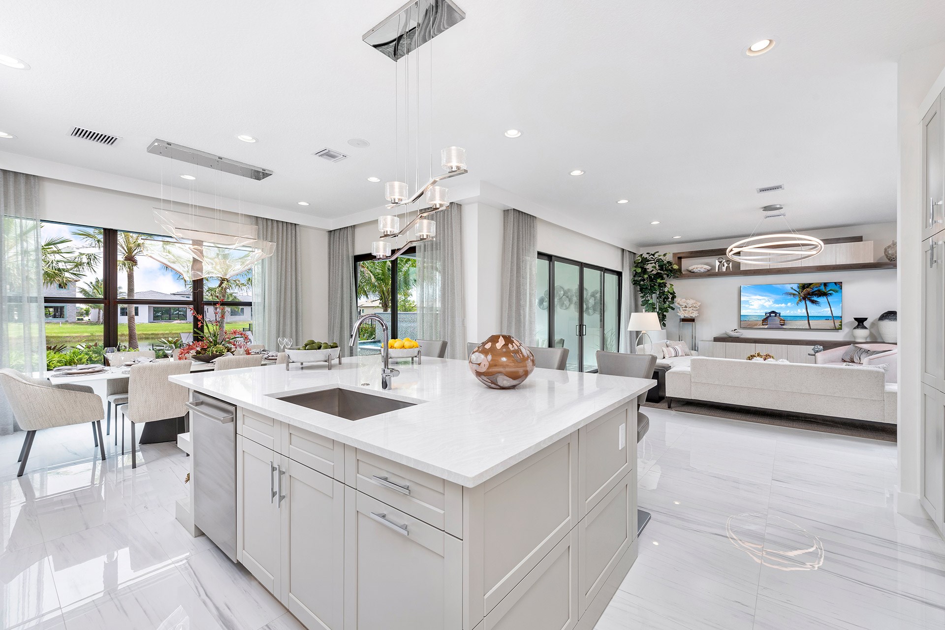 Honolulu Kitchen - Dining Room - Great Room