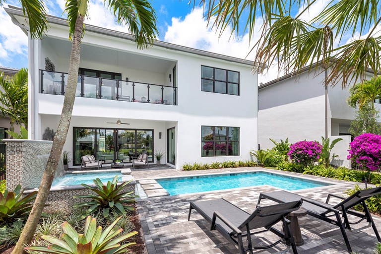 Honolulu Rear Elevation
