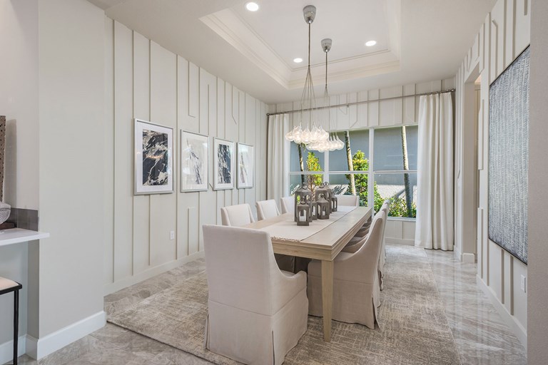 Carlyle Dining Room