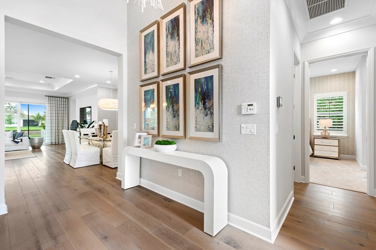 Riviera Foyer