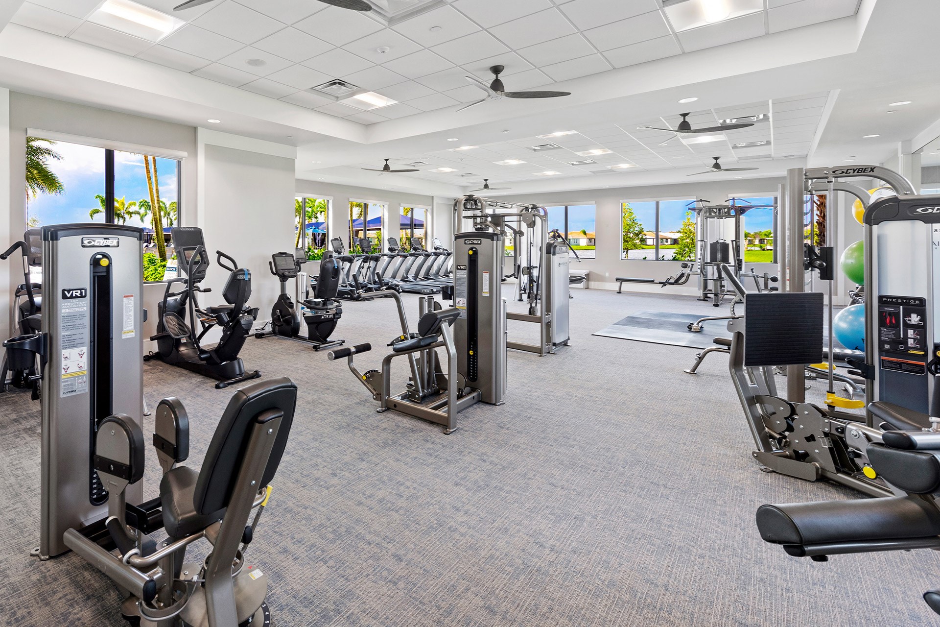 FITNESS CENTER