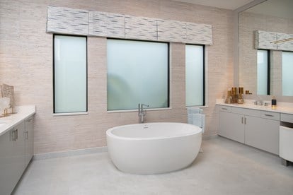 Caroline Grande Master Bath