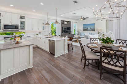 Charleston Grande Kitchen and Casual Cafe
