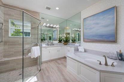 Charleston Grande Master Bath