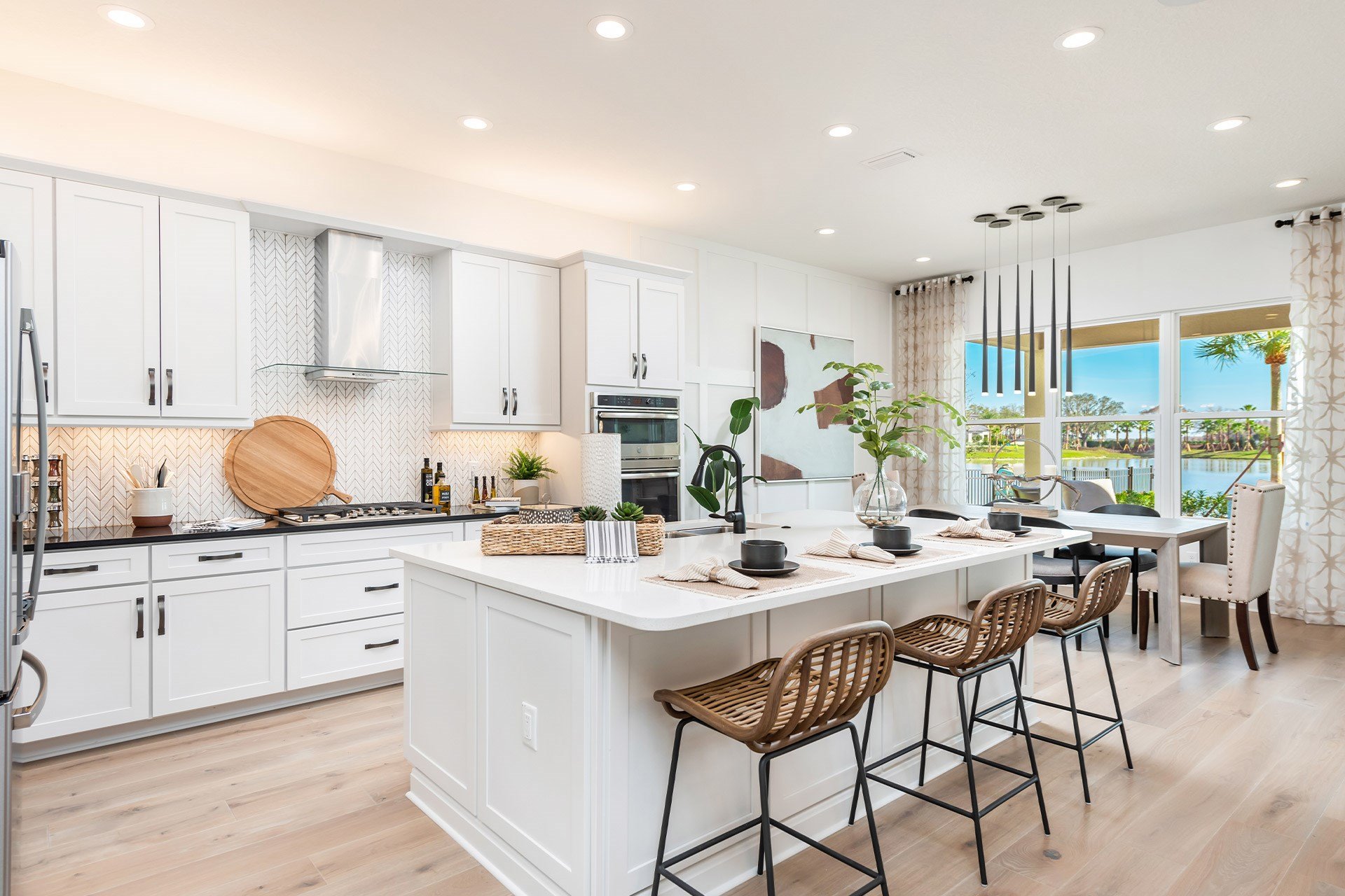 Easton Kitchen & Dining Room