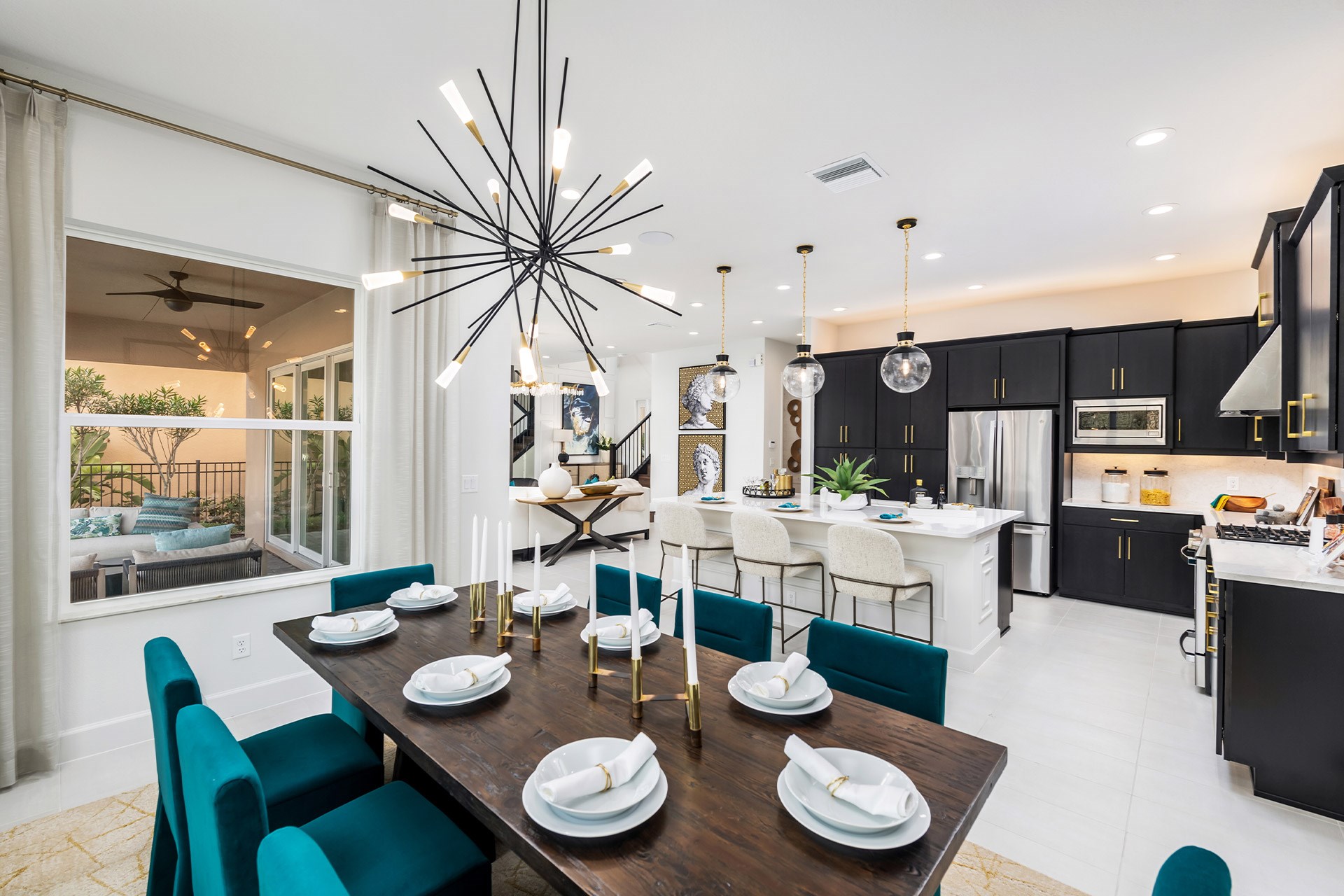 Sequoia Dining Room & Kitchen